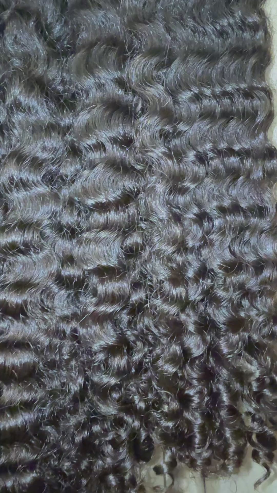 Mèches Rare Curly, cheveux bruts bouclés de Birmanie – vidéo 2